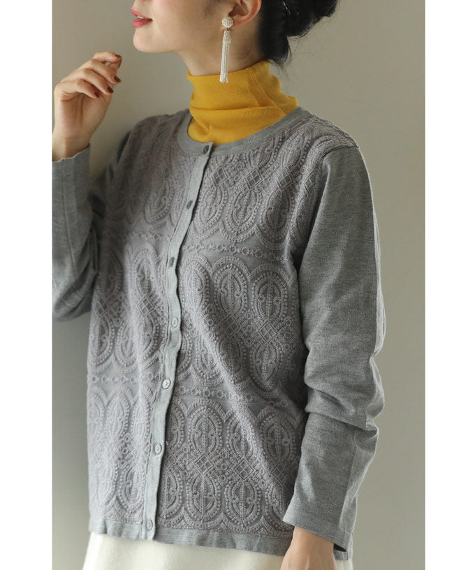 美しさ織りなす装飾刺繍のカーディガン