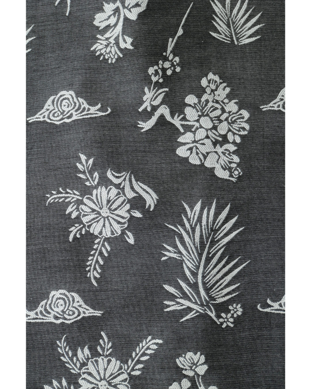 一面に咲き広がる花刺繍ロングスカート 5/24新作