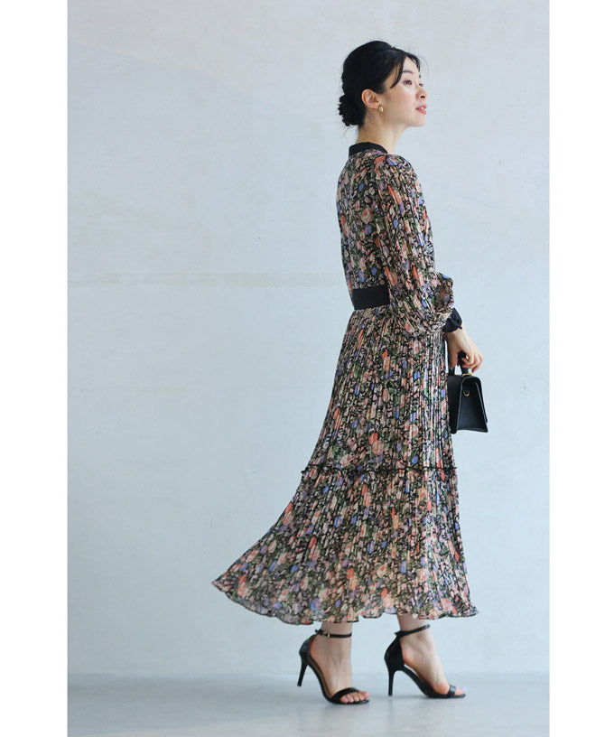 (ベルト付き)花咲き誇る細やかプリーツロングワンピース