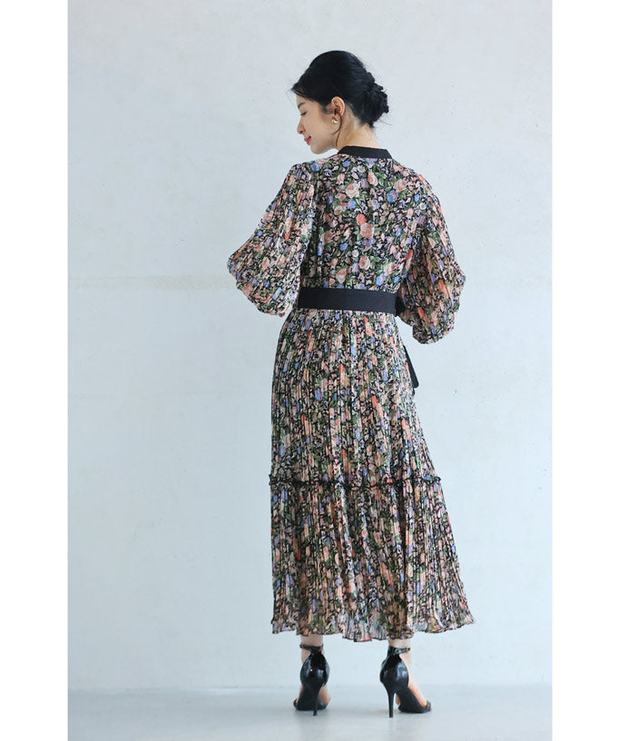 (ベルト付き)花咲き誇る細やかプリーツロングワンピース