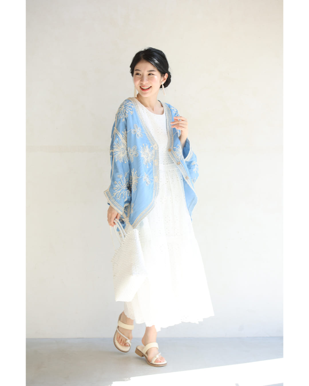 脚長見えXラインの花刺繍ドルマンボレロカーディガン 4/15新作