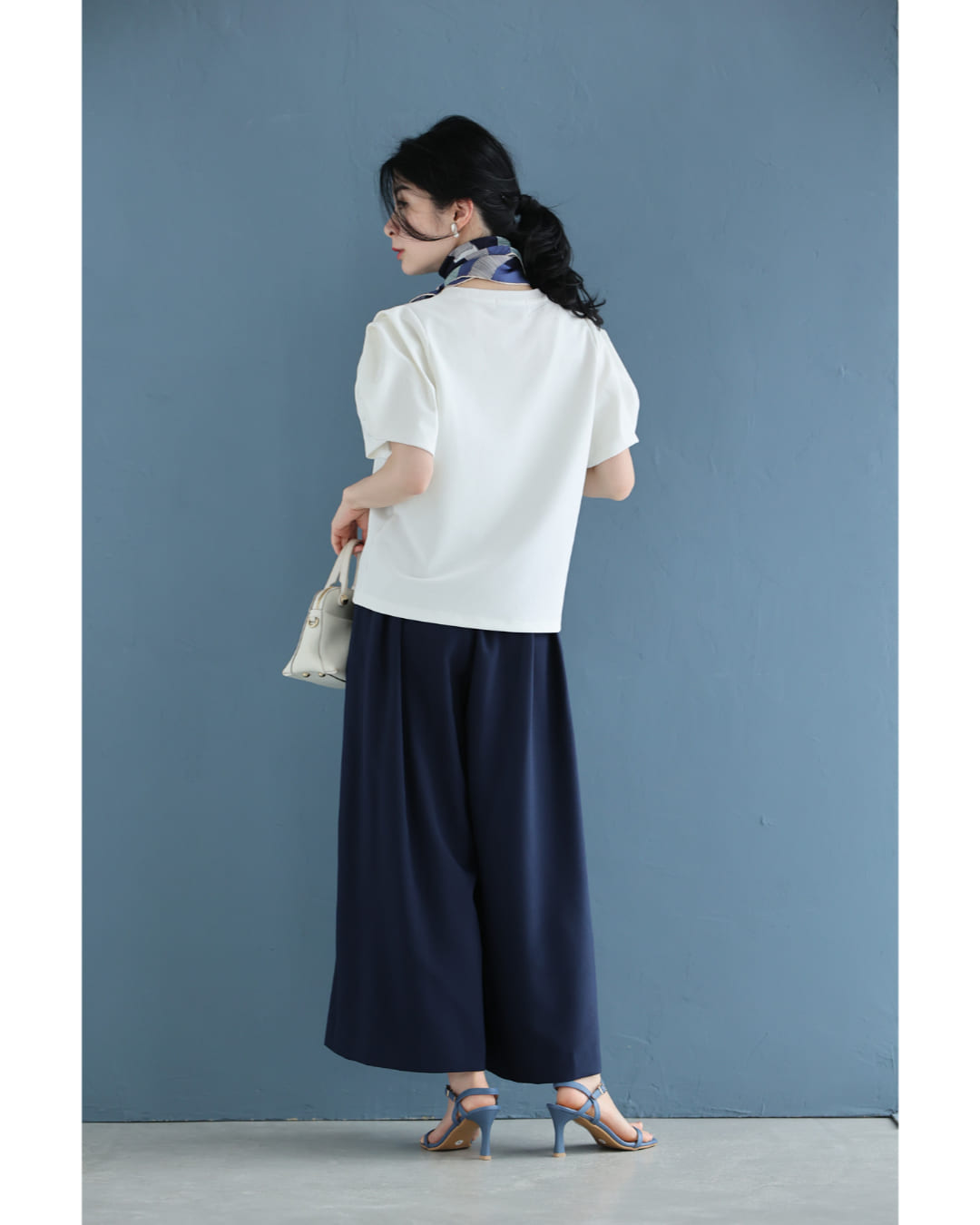伸びやかでラクな着心地。バラスリーブTシャツトップス 5/2新作