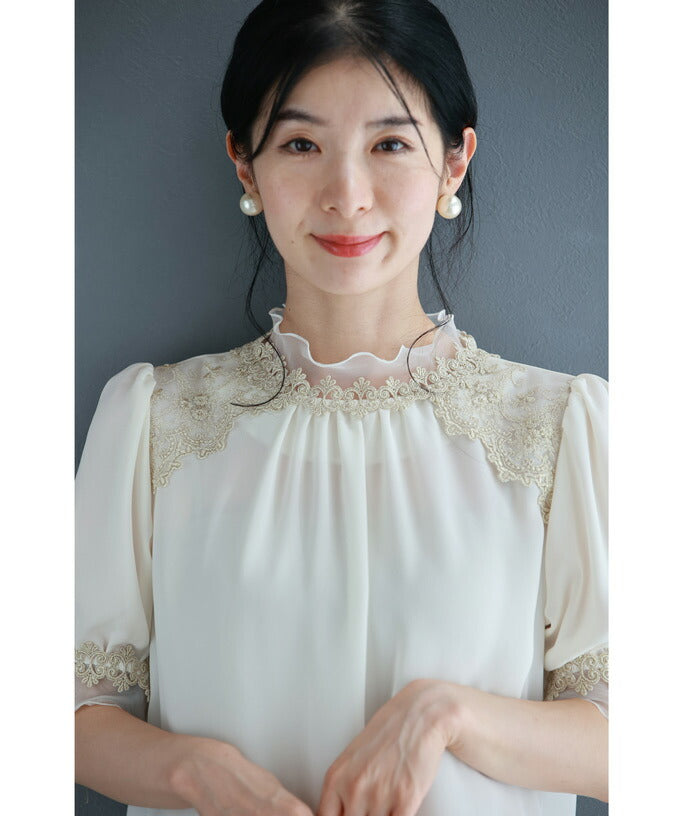 優美な刺繍デコレーションのベールブラウストップス