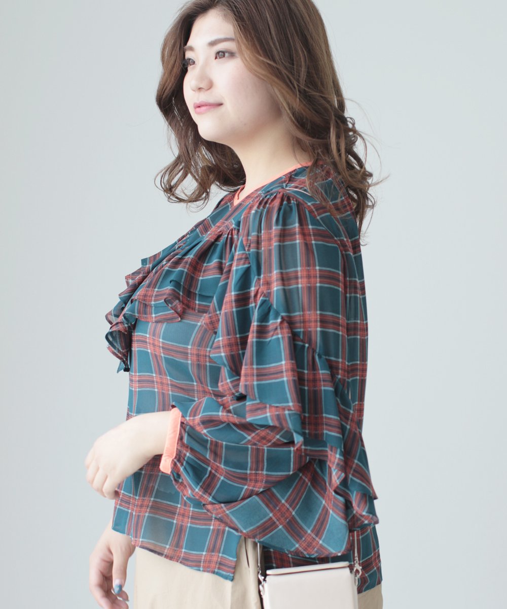 【cy00022-C】【3L~5L対応】「Ms.chubby by CAWAII」フリル流れるパイピングトップス 3L 4L 5L 大きいサイズ
