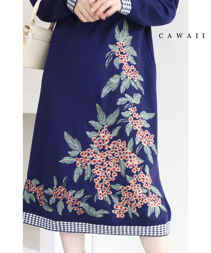 【wc-w53788】(S~L対応)(紺)贅沢に施した花刺繍のニットミディアムワンピース