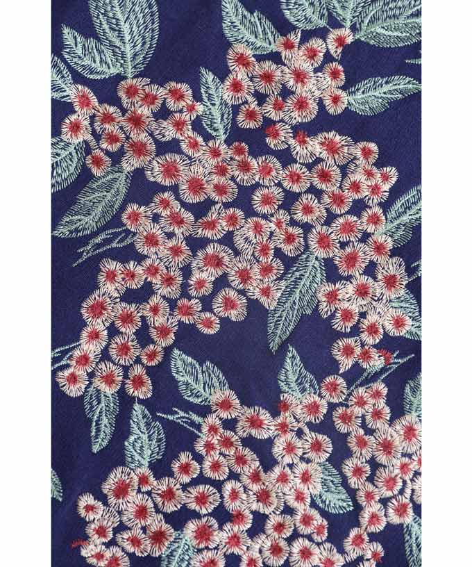 【wc-w53788】(S~L対応)(紺)贅沢に施した花刺繍のニットミディアムワンピース