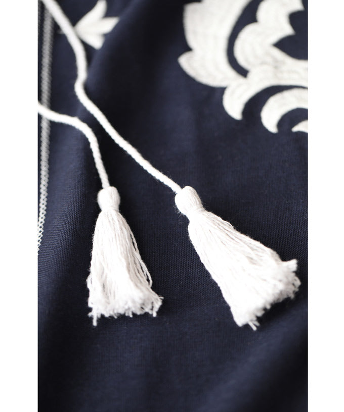 【wc-w54526】(M~2L対応)(リボンベルト付き)(濃紺)フリンジ揺れる華刺繍サイドスリットミディアムワンピース