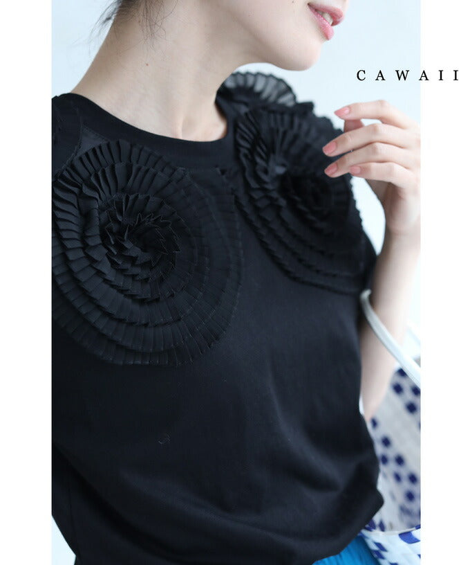 【w60183ps】(S~2L対応)(黒)プリーツの花咲くTシャツトップス