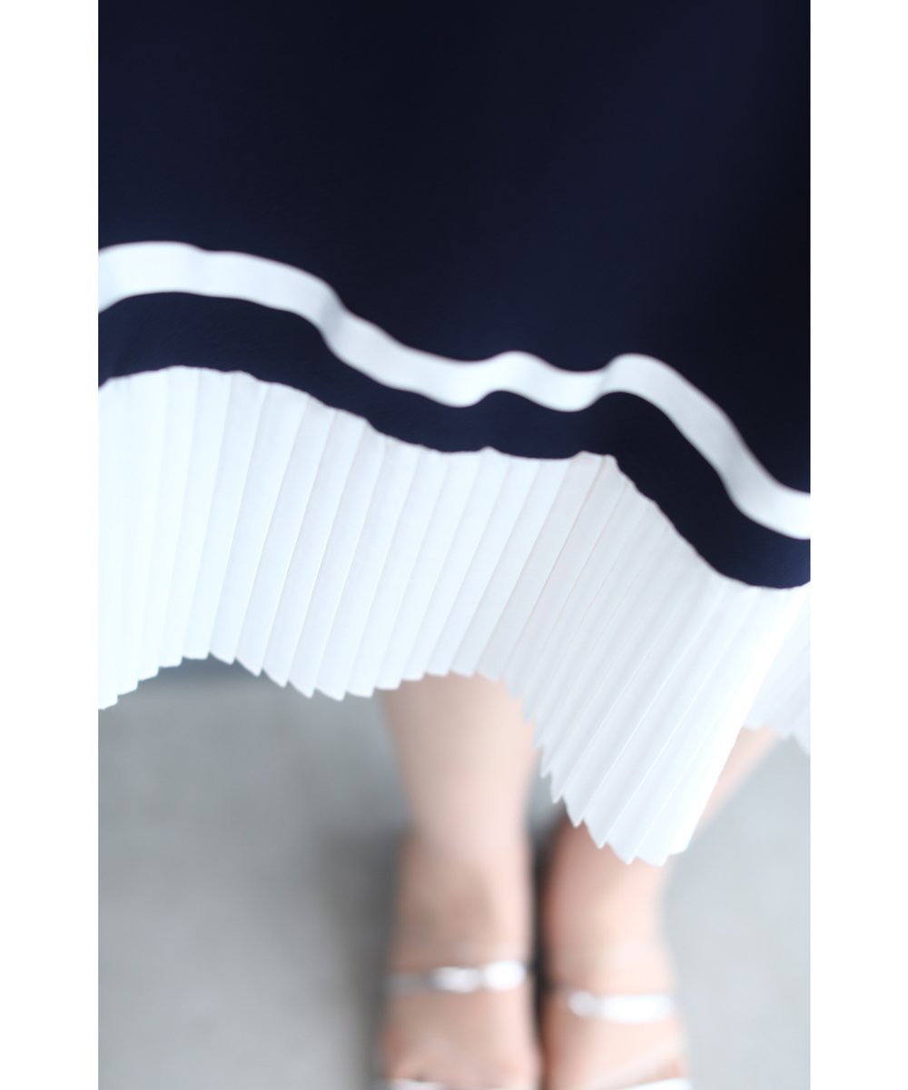 【wck00099】控えめなプリーツが大人可愛い 綺麗め濃紺ワンピース
