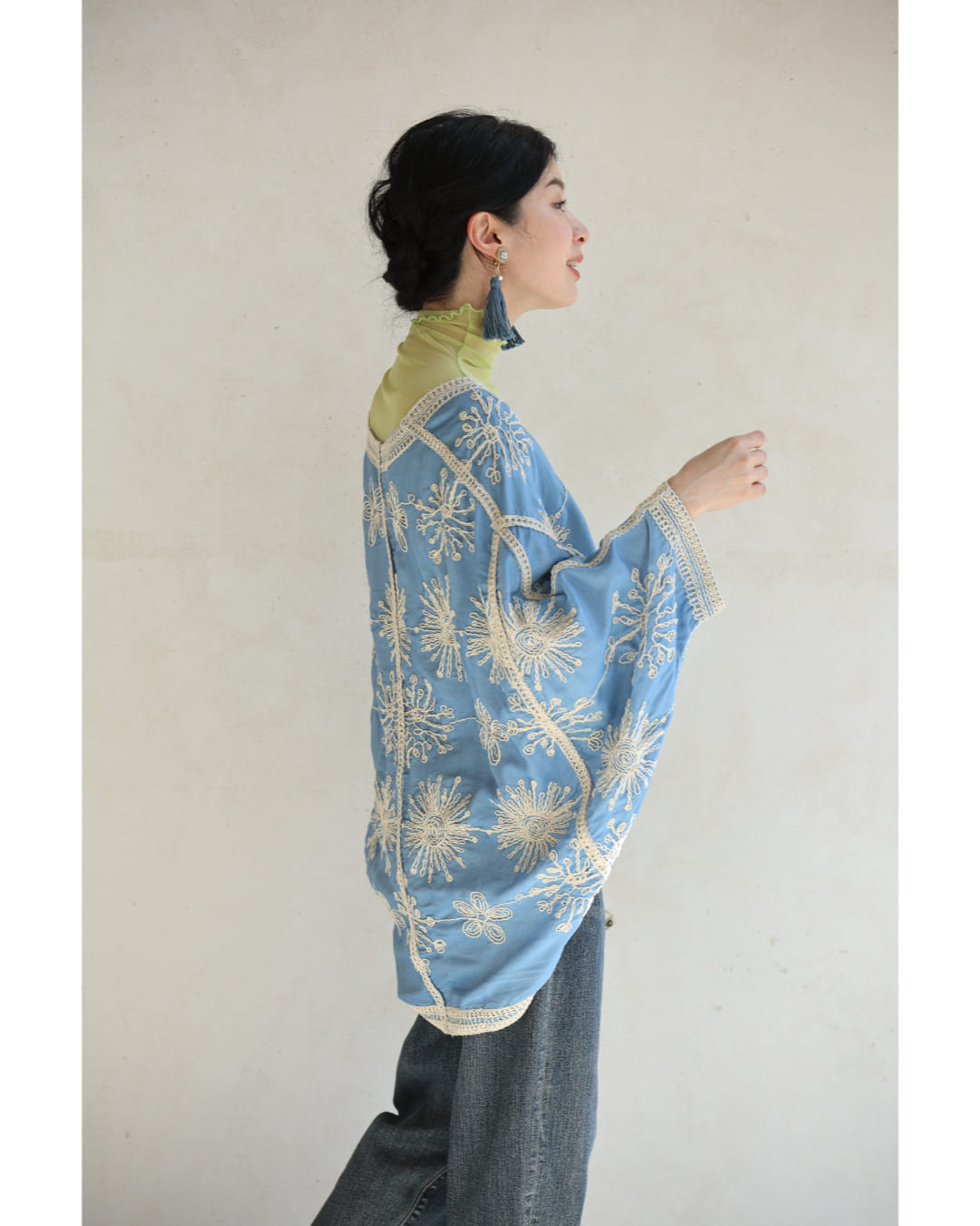 脚長見えXラインの花刺繍ドルマンボレロカーディガン　4/15新作