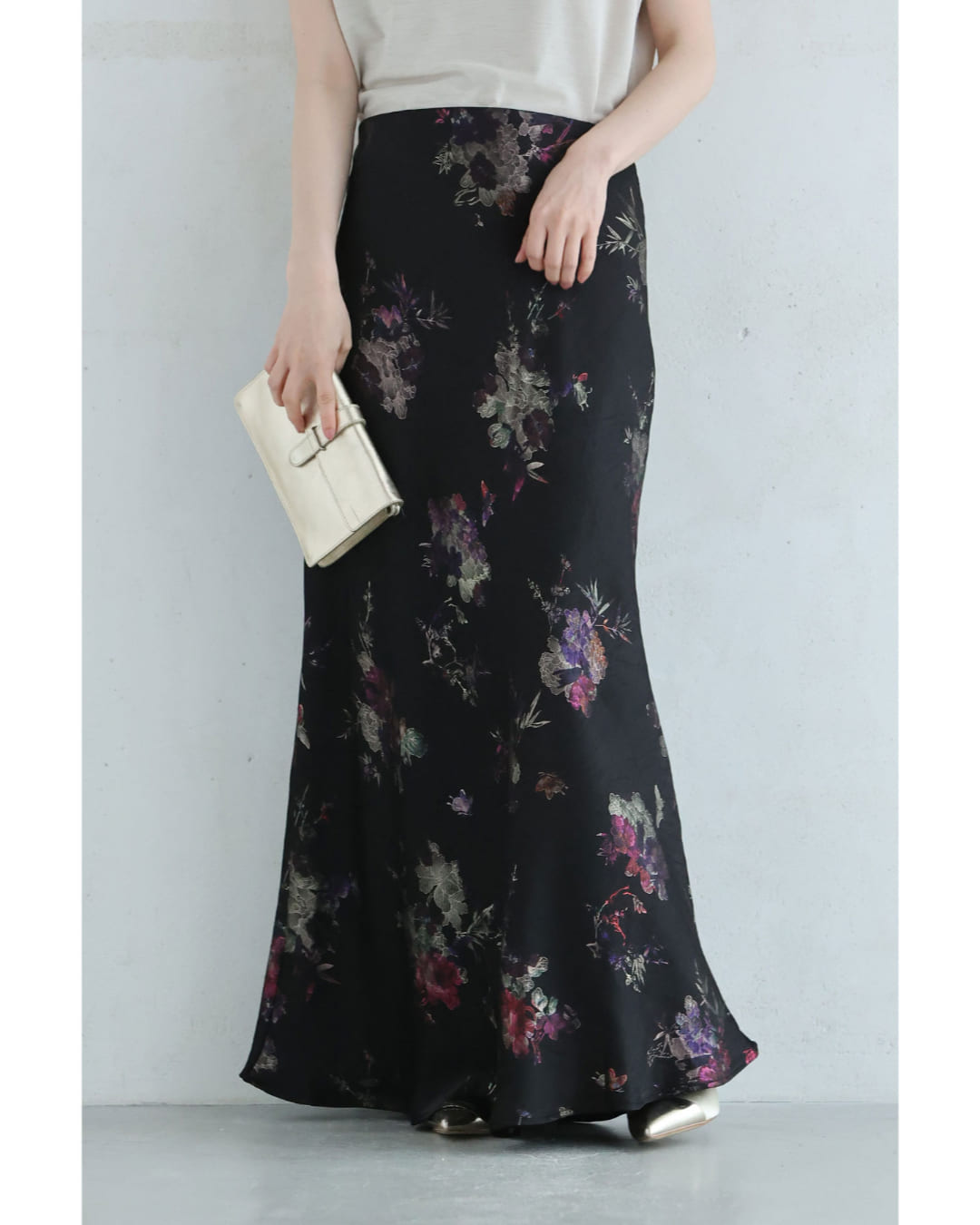 【完売間近】アイダンマトックス 黒トップx美花柄ロングスカート 玉虫のように輝く花のアジアンロングスカート 5/19新作 – todoku