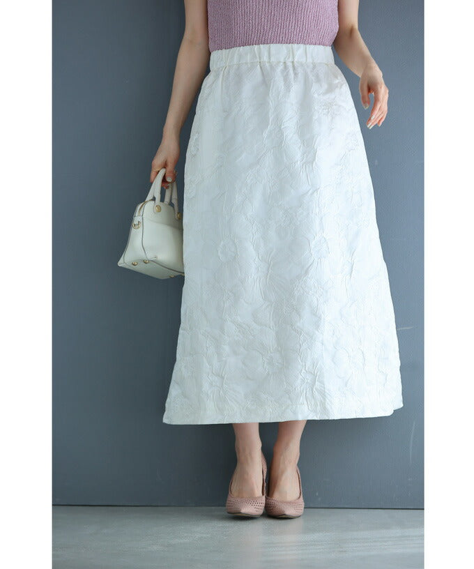 浮き彫り白花レリーフミディアムスカート