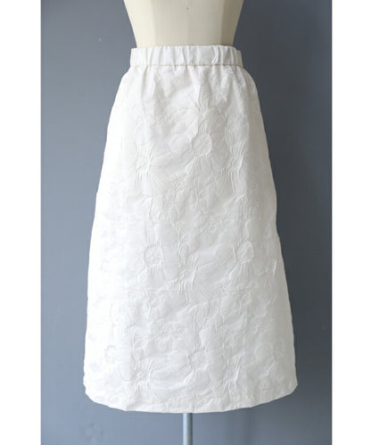 浮き彫り白花レリーフミディアムスカート